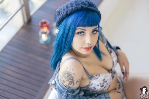 SuicideGirls-Fla---Blue-Vibes-04.jpg