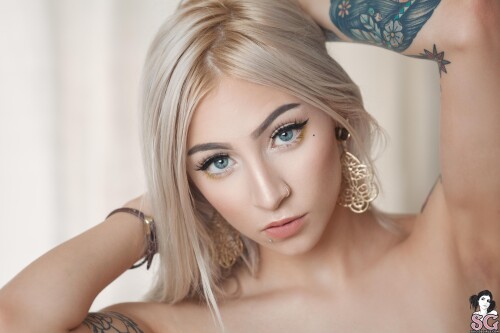 SuicideGirls-Ivory---My-Time-51bfc9354b4f4a72c2.jpg