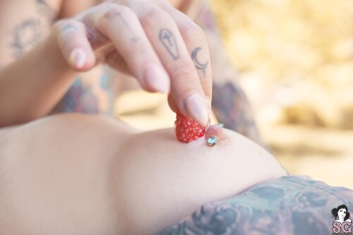 SuicideGirls-Ivory---Passion-Fruit-Janesinner-18.jpg