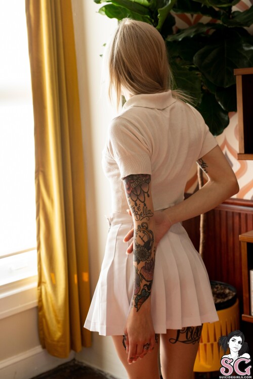 SuicideGirls-Ivory---Retro-Randezvous-06.jpg