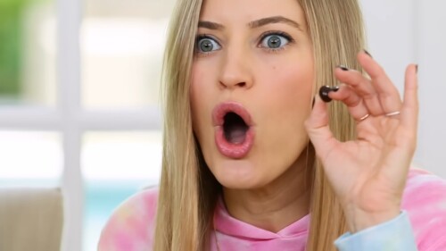 TRYING-FUN-HAWAIIAN-TREATS-w-iJustine.webm_snapshot_03.38.818.md.jpg