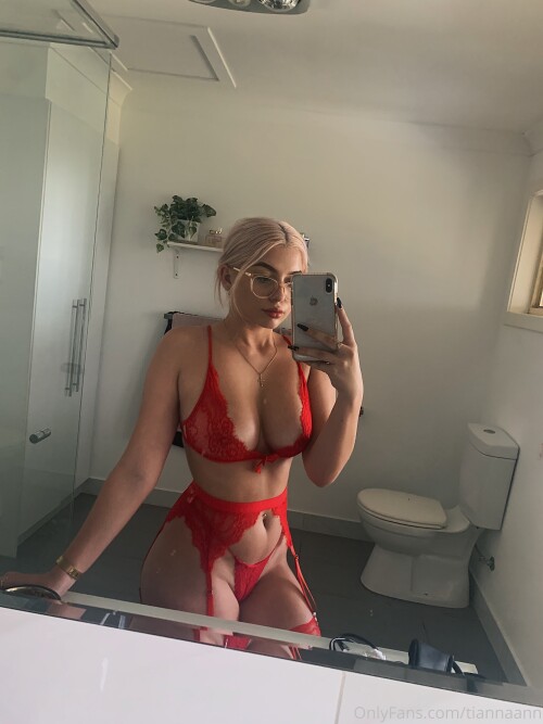 TiannaAnn-OnlyFans-180.md.jpg