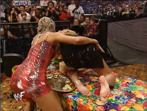 Trish-Stratus-Feet-2589681.md.jpg