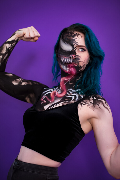 Venom-3710c338f1364a00e.md.jpg