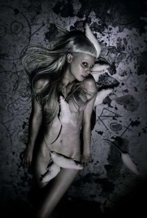 Yolandi-Visser-Naked-23.jpg