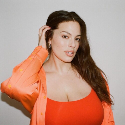 ashleygraham-278798312_371958041338135_7382214166563810760_n41435afe74d2b351.md.jpg