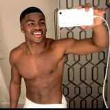 model profile picture
