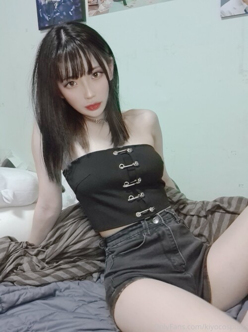 ed03c7d5-cd24-42d5-8a98-488167487c4d.jpg