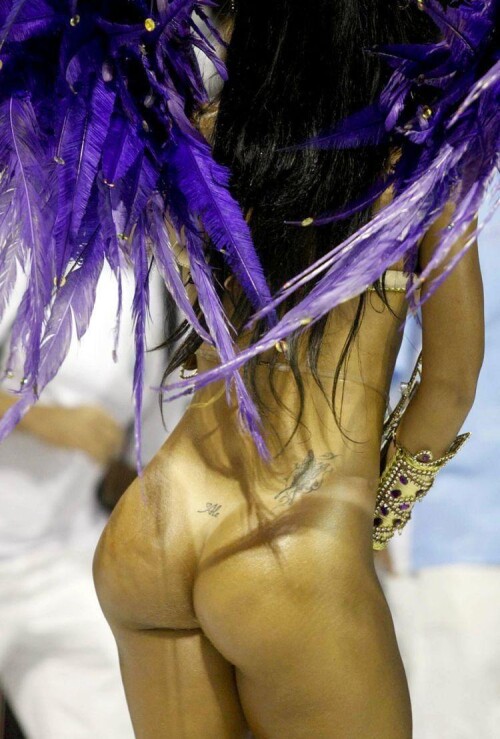 famosas-nuas-no-carnaval-113.jpg