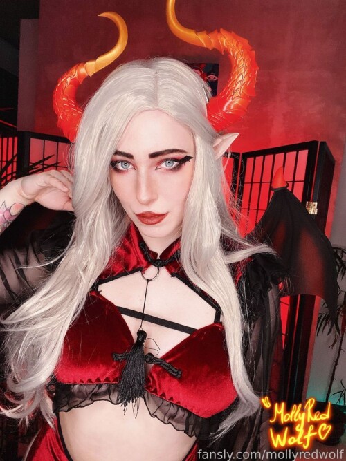 MollyRedWolf Nude Leaked Onlyfans Photo MollyRedWolf Nude Leaked Onlyfans Photo
