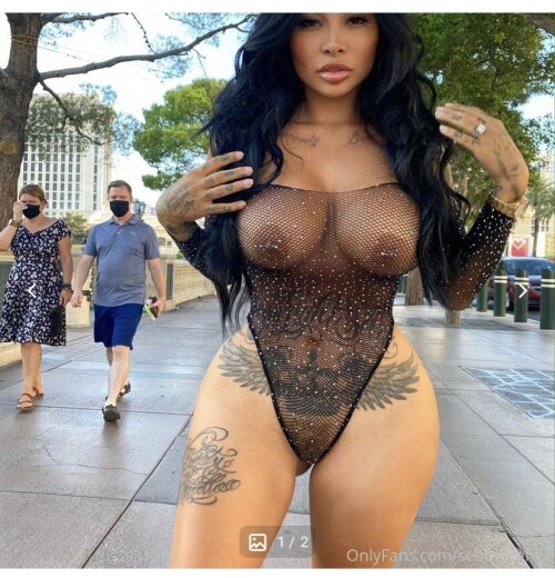 Brittanya Razavi (seebritannya) Nude Leaked Onlyfans Photo Brittanya Razavi (seebritannya) Nude Leaked Onlyfans Photo