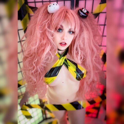 marcelline.cosplay_97205462_867368217122017_1639610848559495008_n.md.jpg