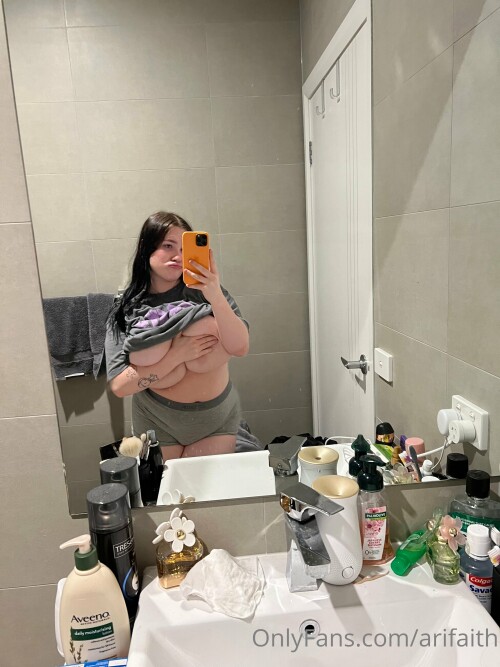 arifaith / afaith00 / arifaith011 Nude Leaked Onlyfans Photo arifaith / afaith00 / arifaith011 Nude Leaked Onlyfans Photo