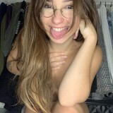 uh8cx51n0l961_1762485
