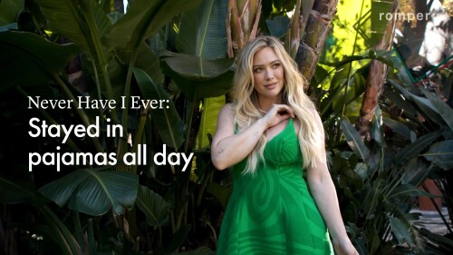 y2mate.com---Hilary-Duff-Plays-Never-Have-I-Ever-Mom-Edition-Romper_1080p.mp4_snapshot_01.32_2022.02.28_04.20.34.md.jpg