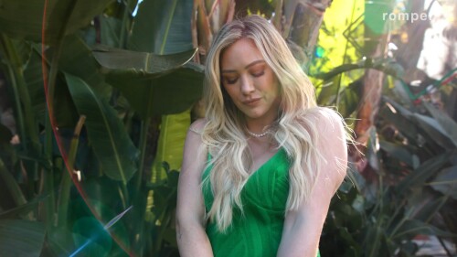 y2mate.com---Hilary-Duff-Plays-Never-Have-I-Ever-Mom-Edition-Romper_1080p.mp4_snapshot_02.36_2022.03.03_21.43.30.md.jpg